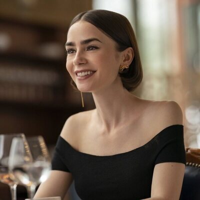 Lily Collins en el 5x09 de 'Emily in Paris'