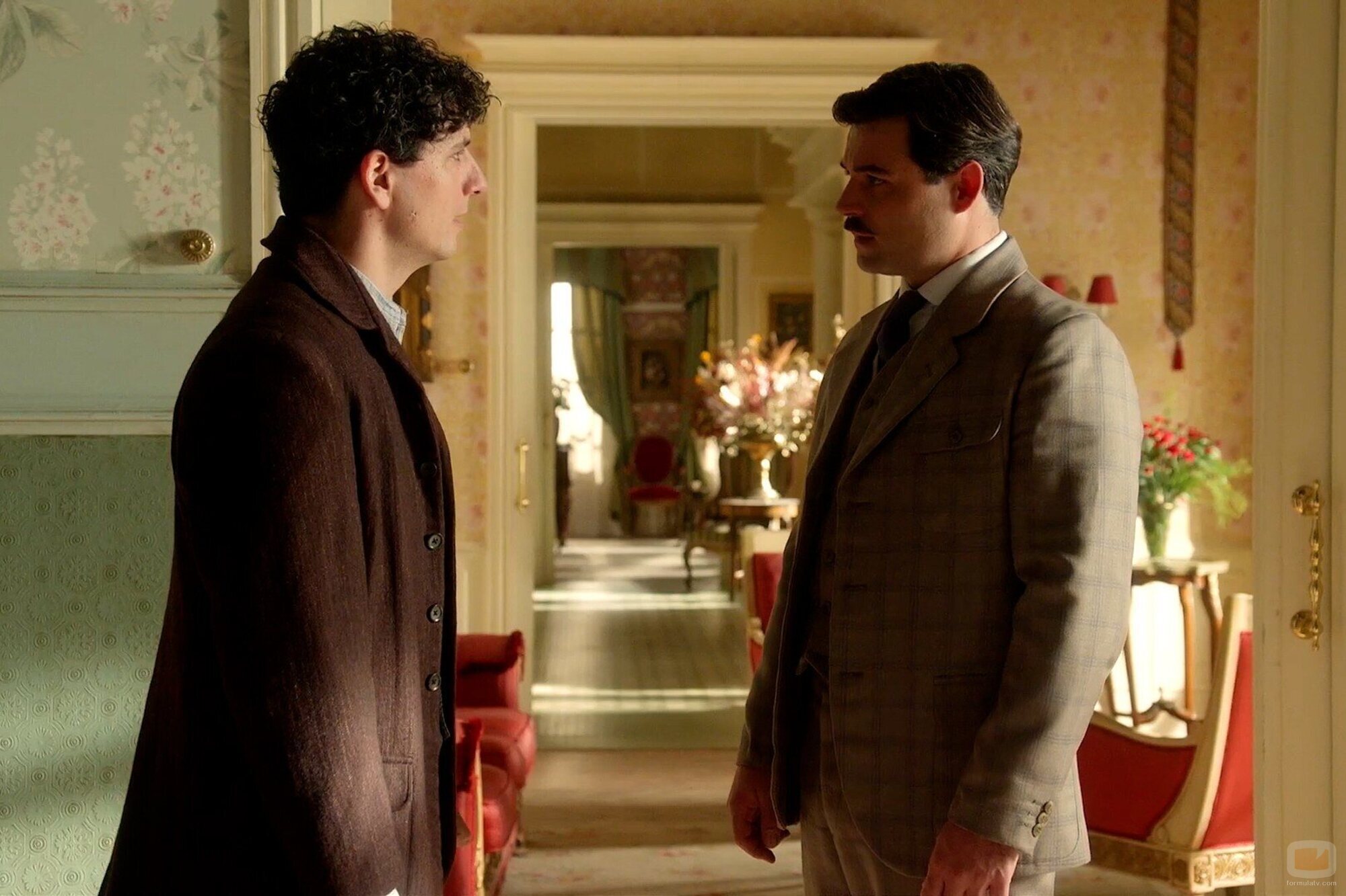 Álvaro Quintana y Arturo García Sancho en 4x245 'Miércoles 17 de diciembre de 2025' de 'La promesa'