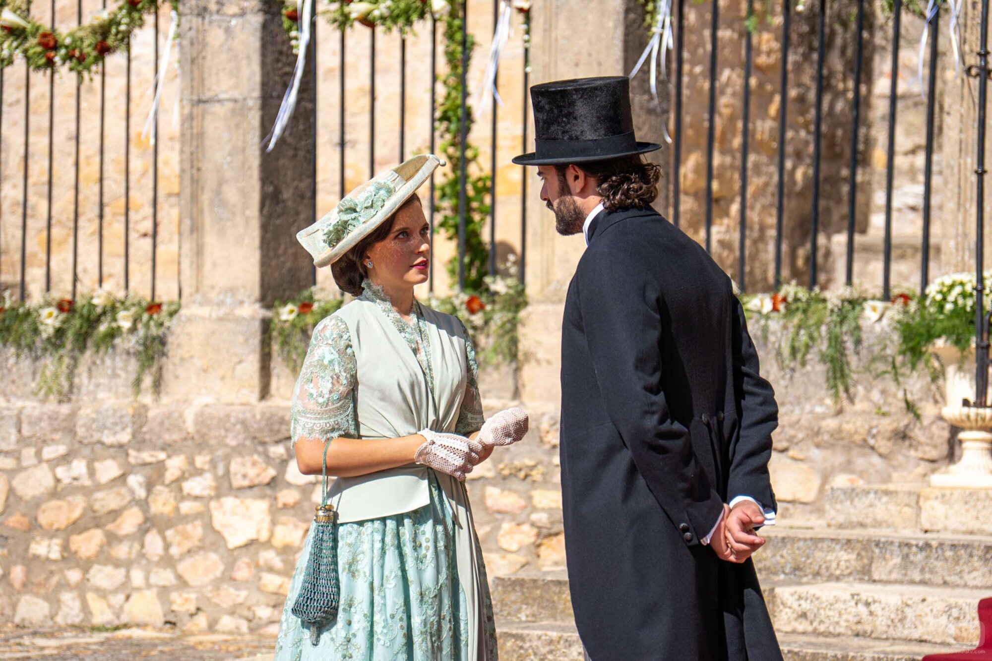Amparo Piñero y Ibrahim Al Shami J. en el 4x249 de 'La Promesa'