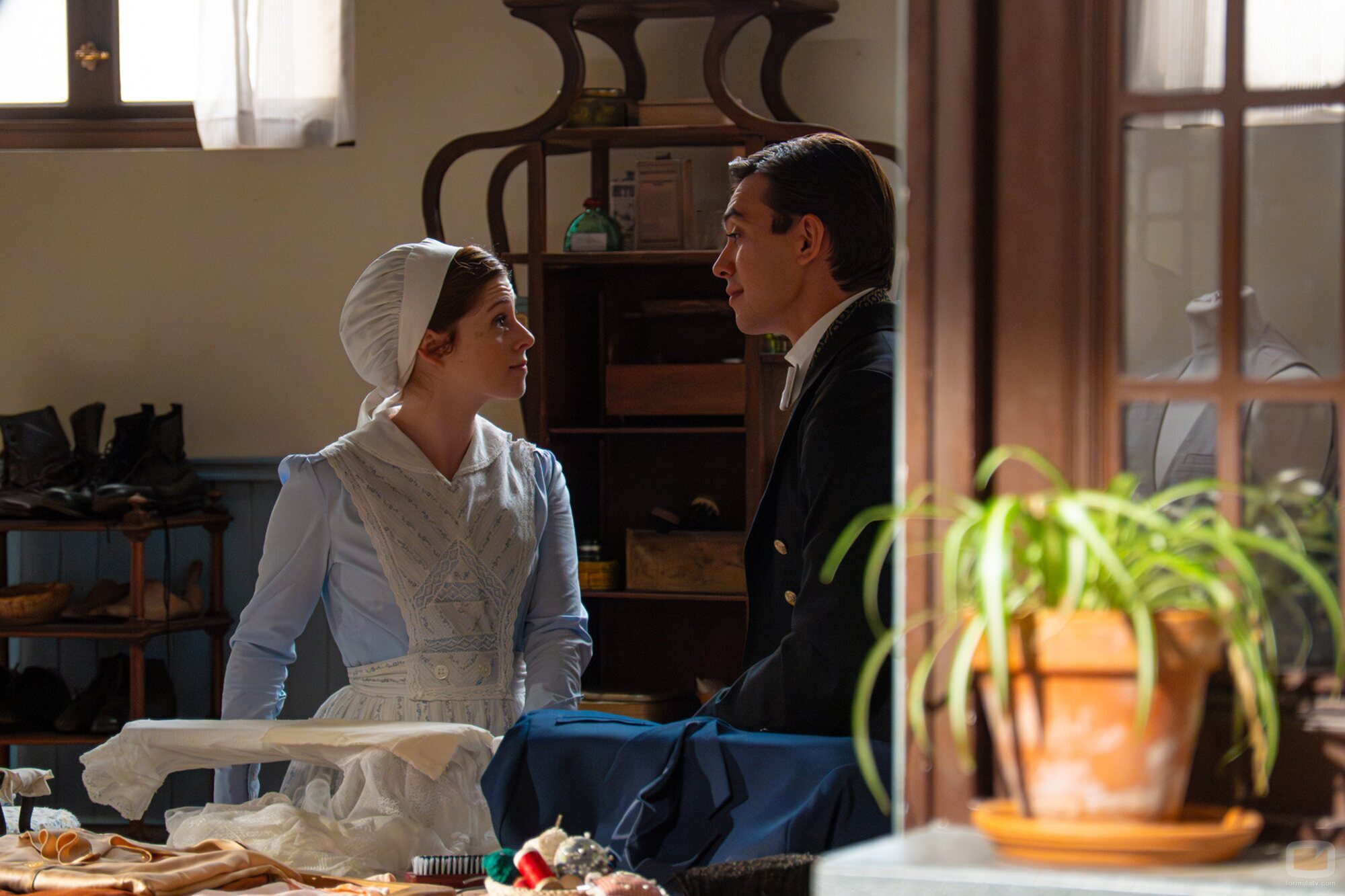 Sara Molina y Jose Miguel Blanco en el 5x08 de 'La Promesa'