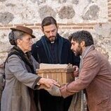 Marga Martínez y Daniel Schröder en 5x11 titulado 'Viernes 9 de enero de 2026' de 'La promesa'