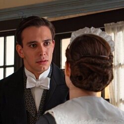 Sara Molina y Jose Miguel Blanco en el 5x16 de 'La promesa'