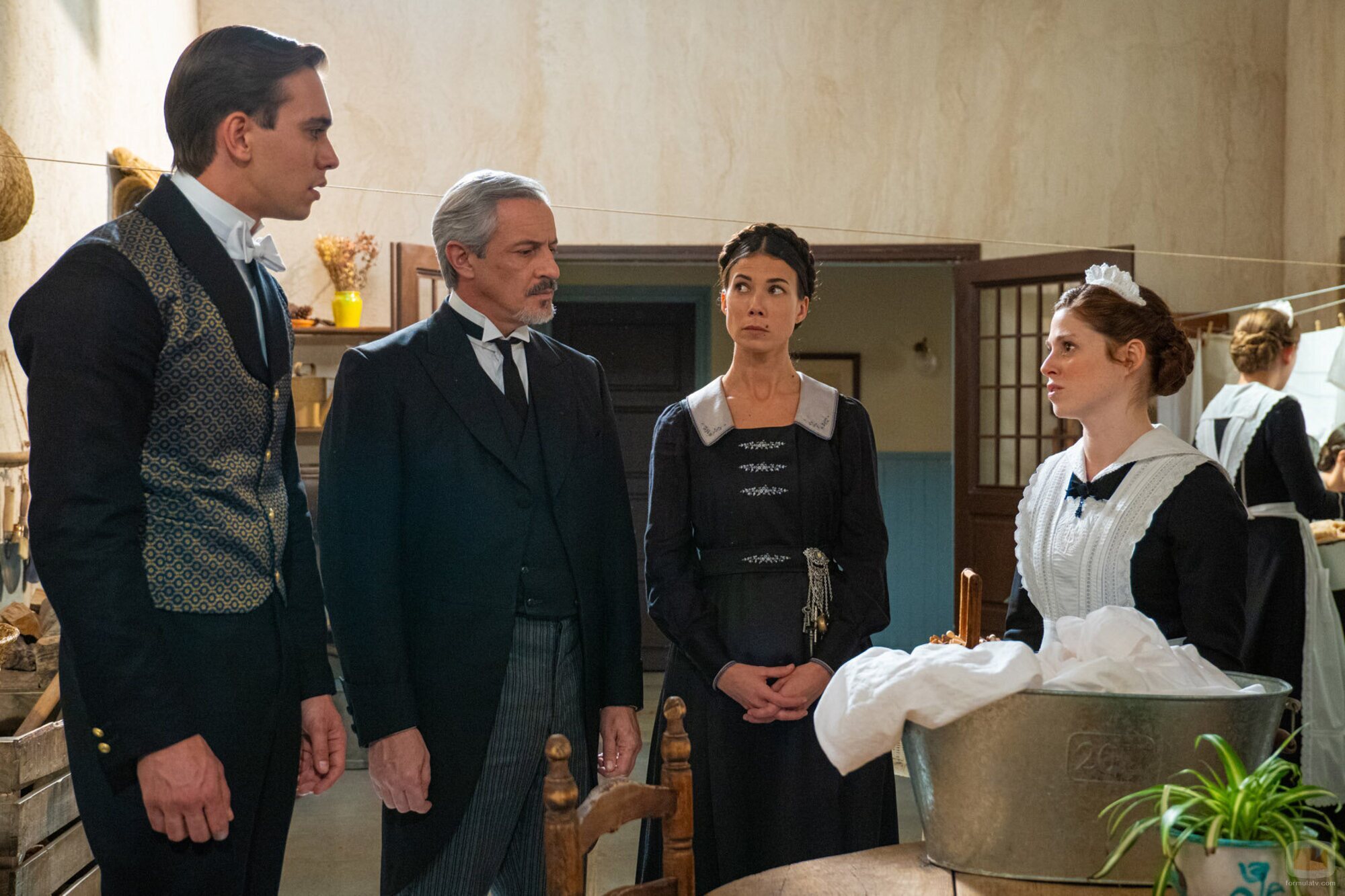 Capítulo 17 titulado 'Lunes 19 de enero de 2026' de 'La promesa'