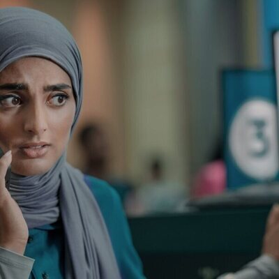 Nikkita Chadha en la temporada 1 y el capítulo 01 de 'Hijack'