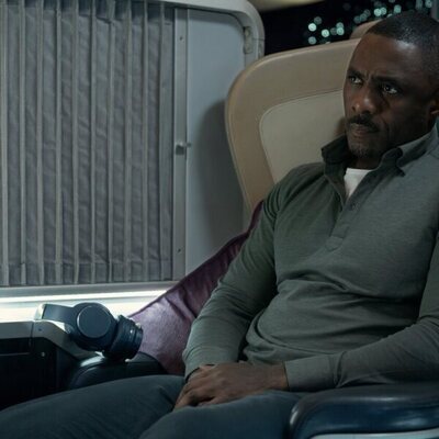 Still de Idris Elba en Capítulo 2 titulado '3 grados' de 'Hijack'