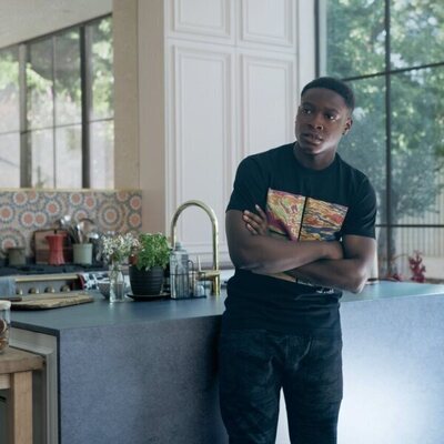 Jude Cudjoe en 1x02 titulado '3 grados' de 'Hijack'