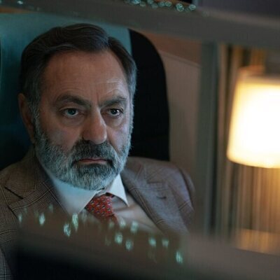 Nasser Memarzia en 1x04 titulado 'Sin respuesta' de 'Hijack'