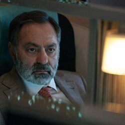 Nasser Memarzia en 1x04 titulado 'Sin respuesta' de 'Hijack'