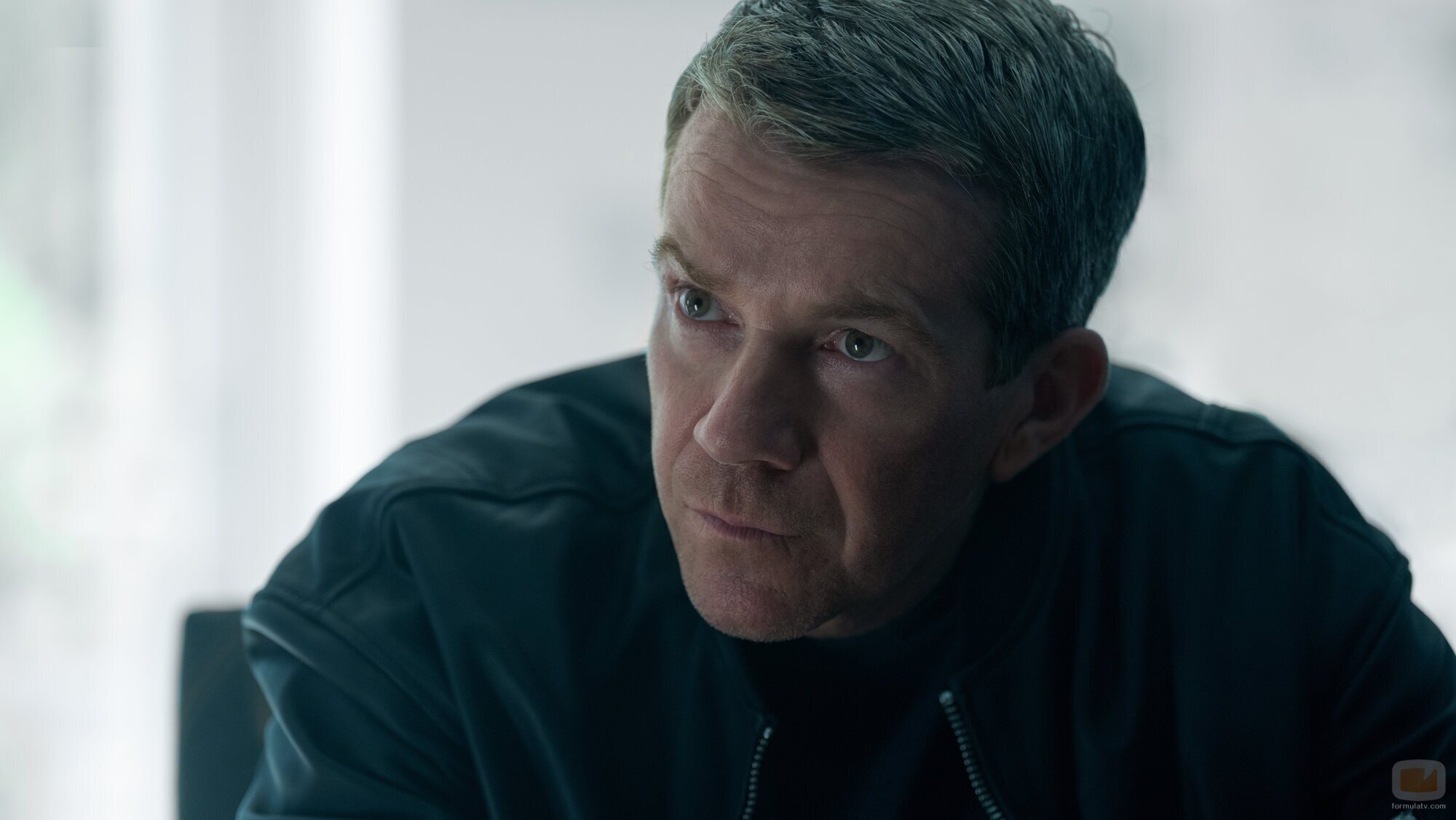 Max Beesley en la temporada 1 y el capítulo 05 de 'Hijack'