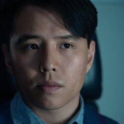 Jeremy Ang Jones en Capítulo 5 titulado 'Menos de una hora' de 'Hijack'
