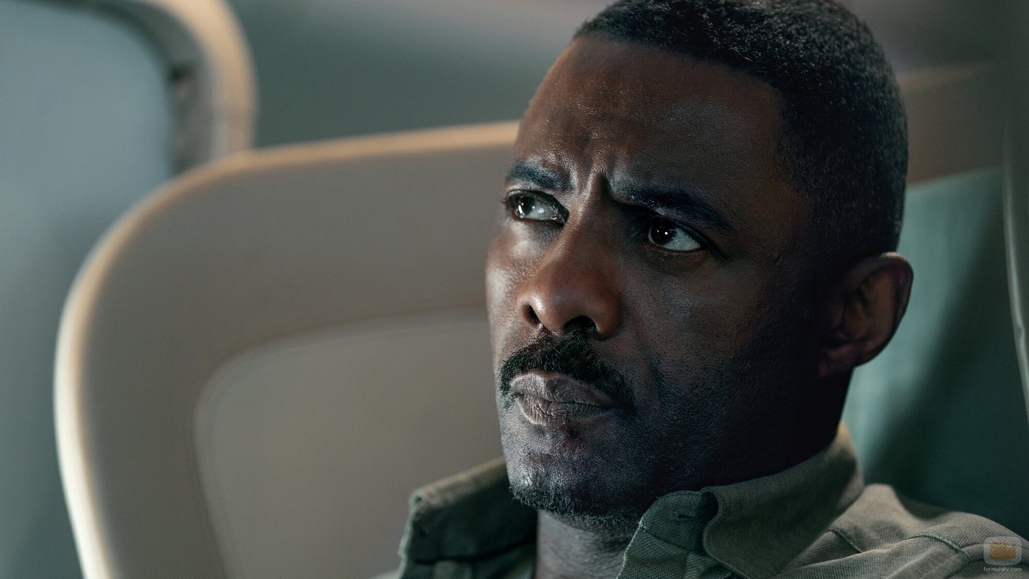 Idris Elba en 'Menos de una hora' de 'Hijack'