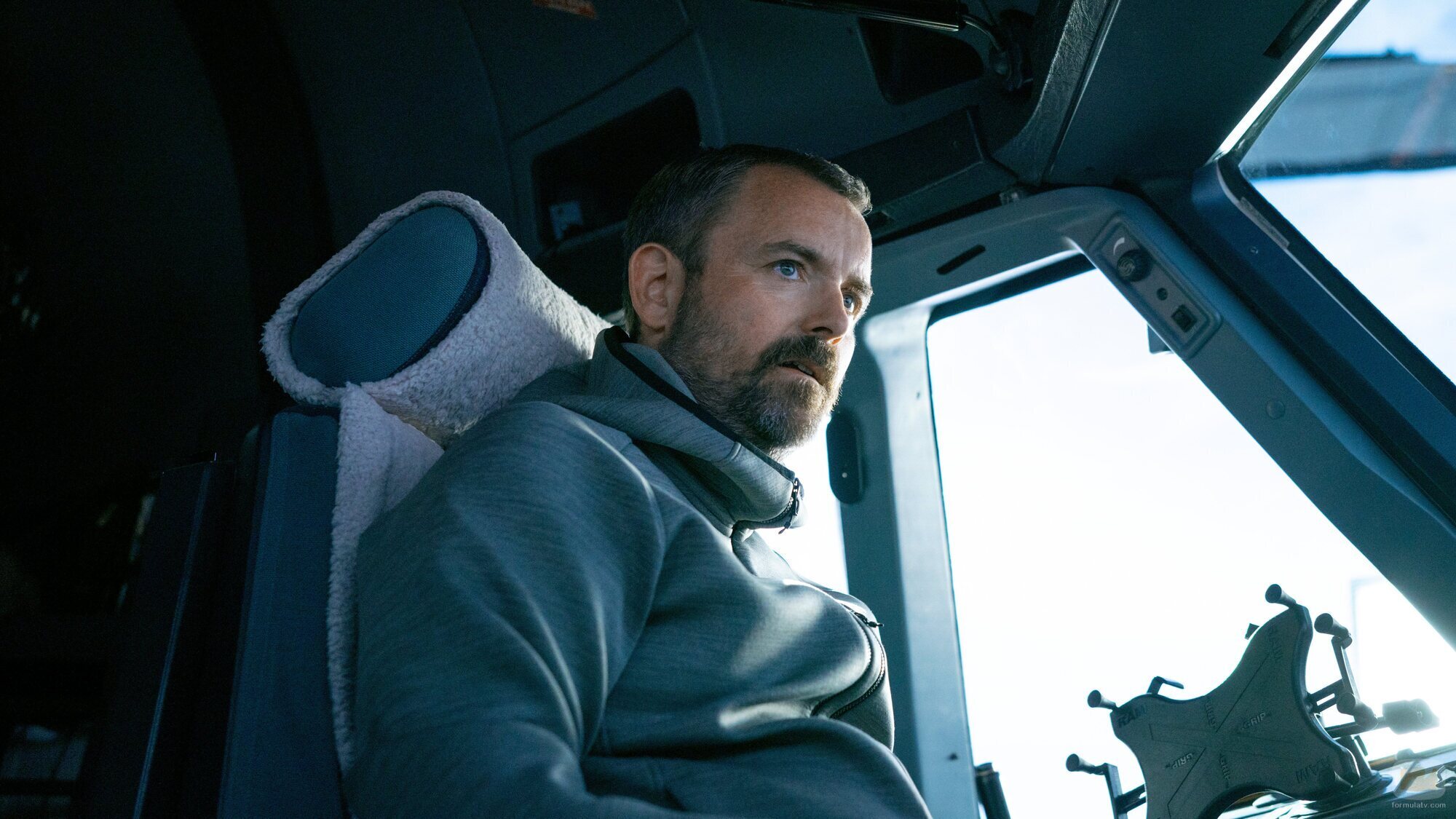 Neil Maskell en 1x06 'Obedece despacio' de 'Hijack'