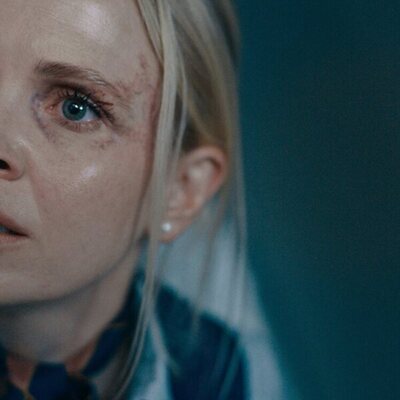 Kate Phillips en 'Sujétense, sujétense, sujétense' de 'Hijack'
