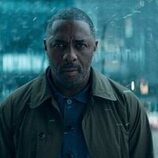 Idris Elba en 'Señal' de 'Hijack'