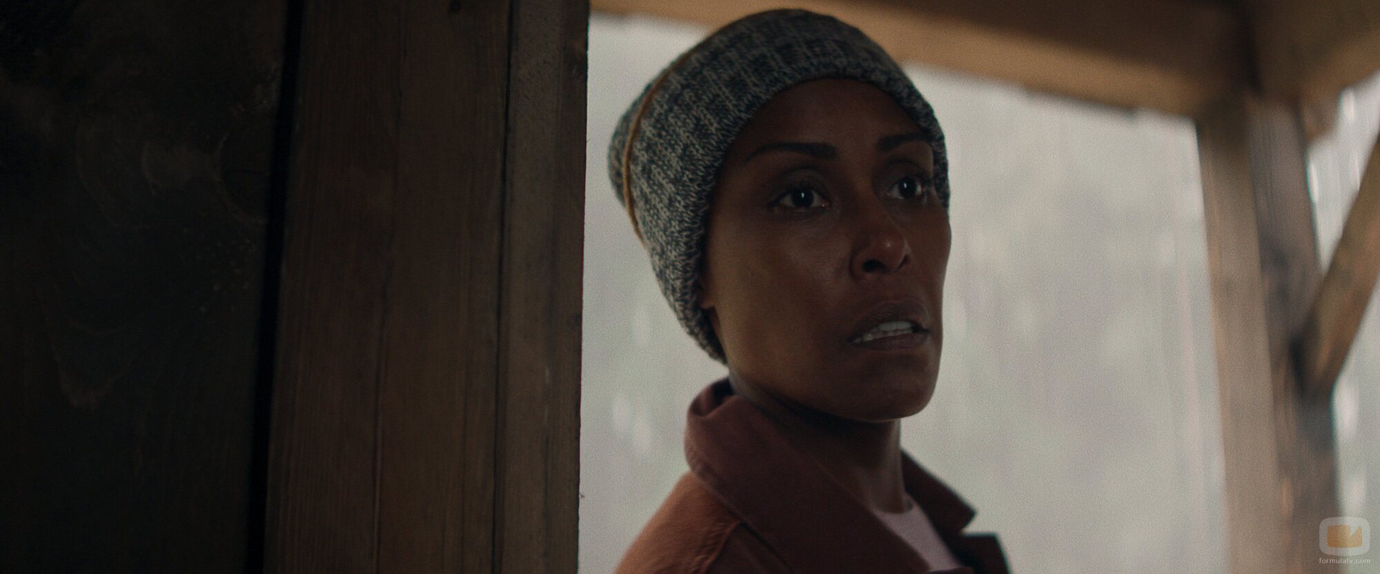 Christine Adams en el 2x02 de 'Secuestro en el aire'