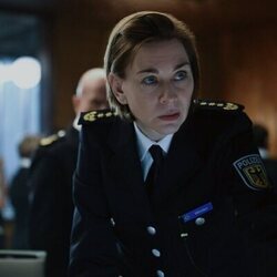 Christiane Paul en el 2x02 de 'Hijack'