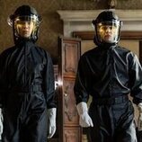 Rebecca Hall y Evan Peters en 1x02 titulado 'La bella Jordan' de 'The Beauty'