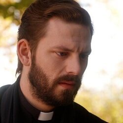 Daniel Schröder en 5x24 titulado 'Miércoles 28 de enero de 2026' de 'La promesa'