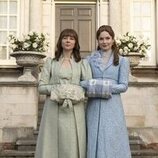Claudia Jessie y Hannah Dodd en el 4x01 de 'Bridgerton'