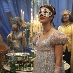 Florence Hunt en 'El vals' de 'Los Bridgerton'