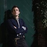 Luke Thompson en Capítulo 2 titulado 'Tiempo paralizado' de 'Los Bridgerton'