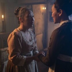 Escena de Yerin Ha en 4x02 titulado 'Tiempo paralizado' de 'Los Bridgerton'