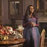 Adjoa Andoh en Capítulo 2 titulado 'Tiempo paralizado' de 'Los Bridgerton'