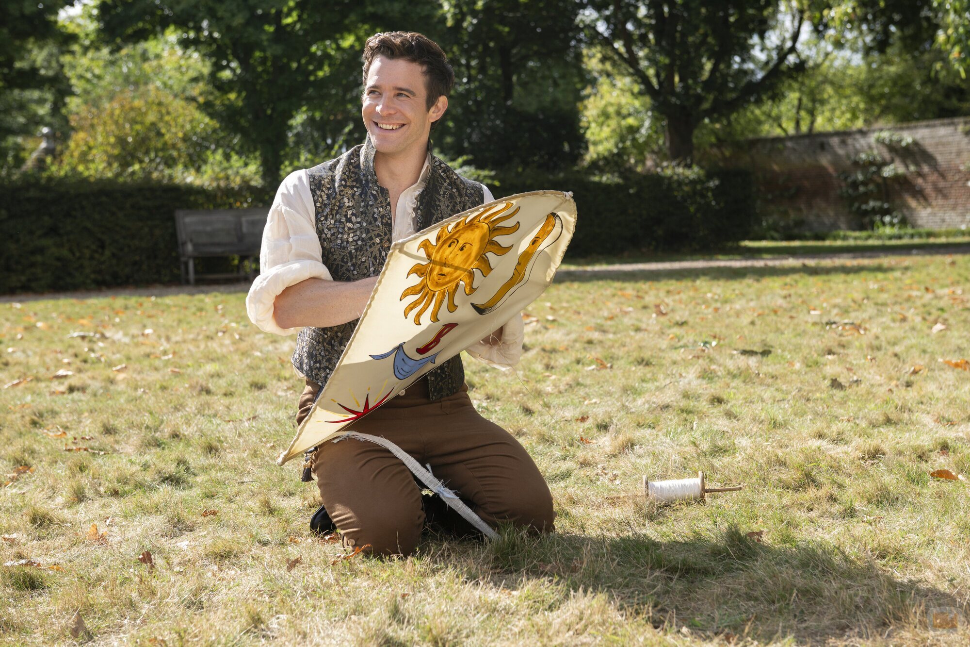 Luke Thompson en la temporada 4 y el capítulo 03 de 'Los Bridgerton'