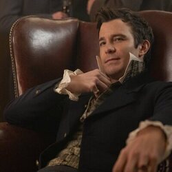 Luke Thompson en el 'Te doy mi corazón' de 'Bridgerton'