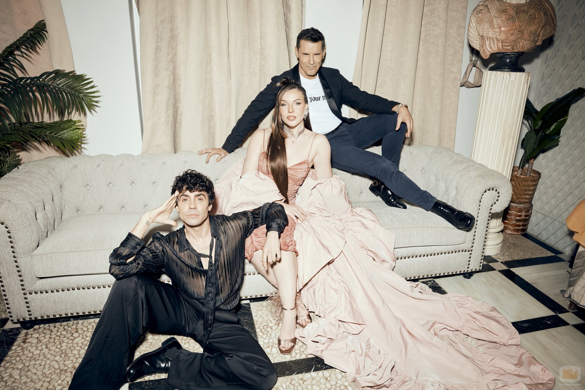 Los tres presentadores del Benidorm Fest 2026