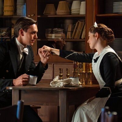 Sara Molina y Jose Miguel Blanco en 5x27 titulado 'Martes 3 de febrero de 2026' de 'La promesa'