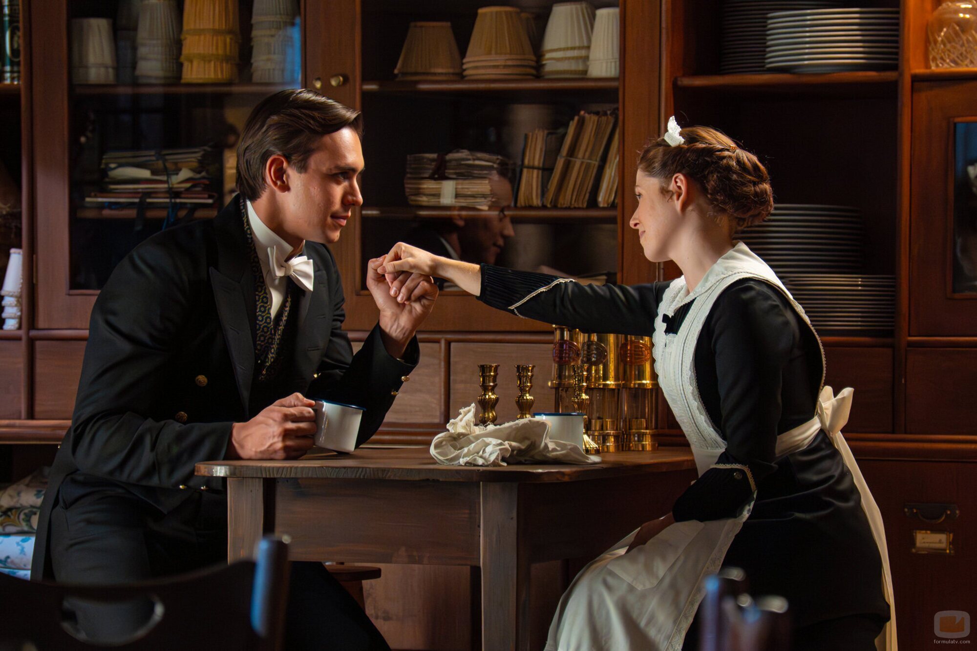 Sara Molina y Jose Miguel Blanco en 5x27 titulado 'Martes 3 de febrero de 2026' de 'La promesa'