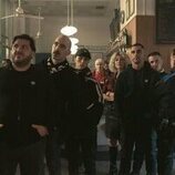 César Mateo y Claudia Salas en Capítulo 1 titulado 'La noche de las sirenas' de 'Salvador'