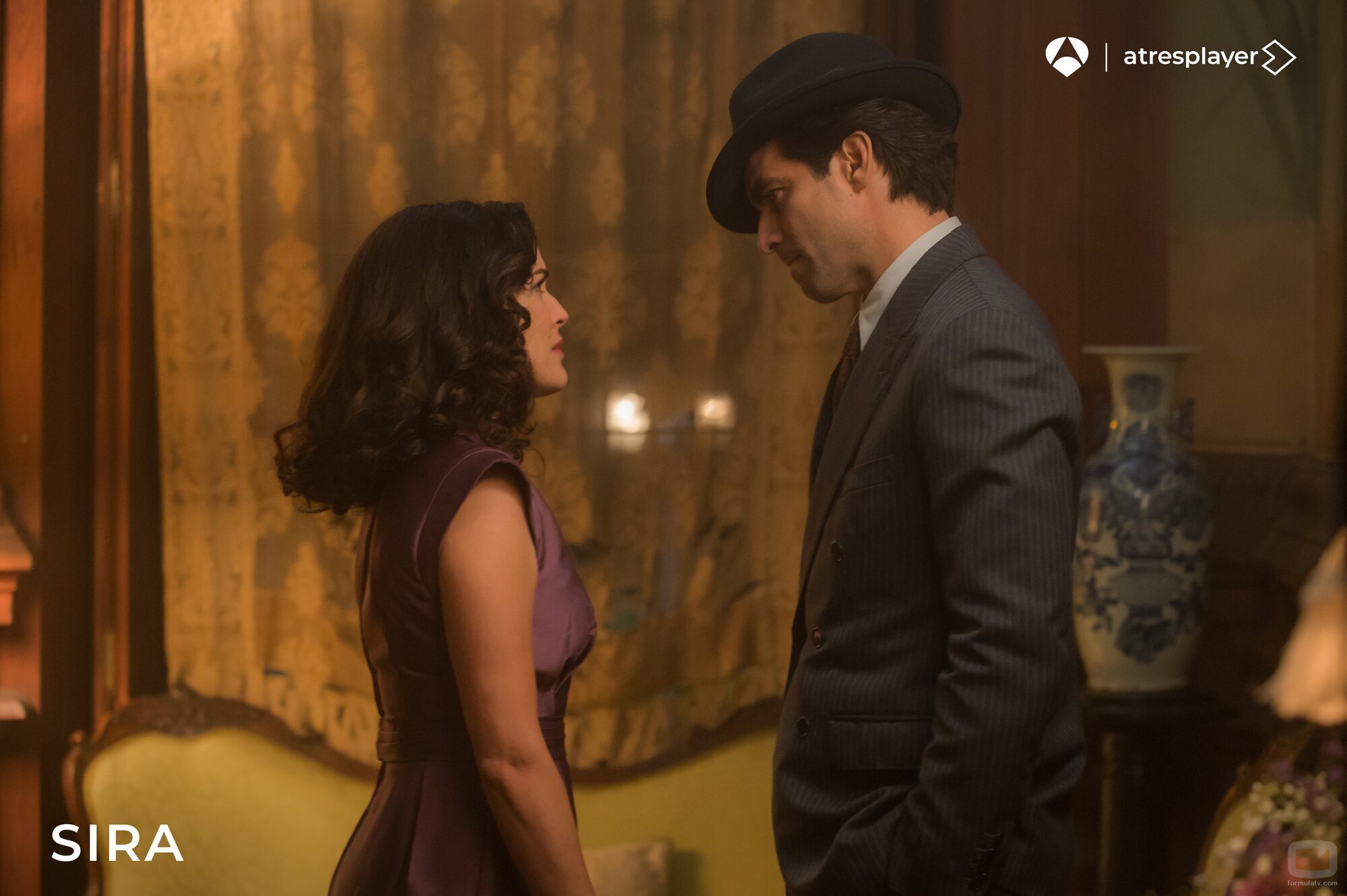 Adriana Ugarte y Rubén Cortada en 'Sira'