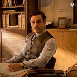 Jeremy Neumark Jones en 'Sira'