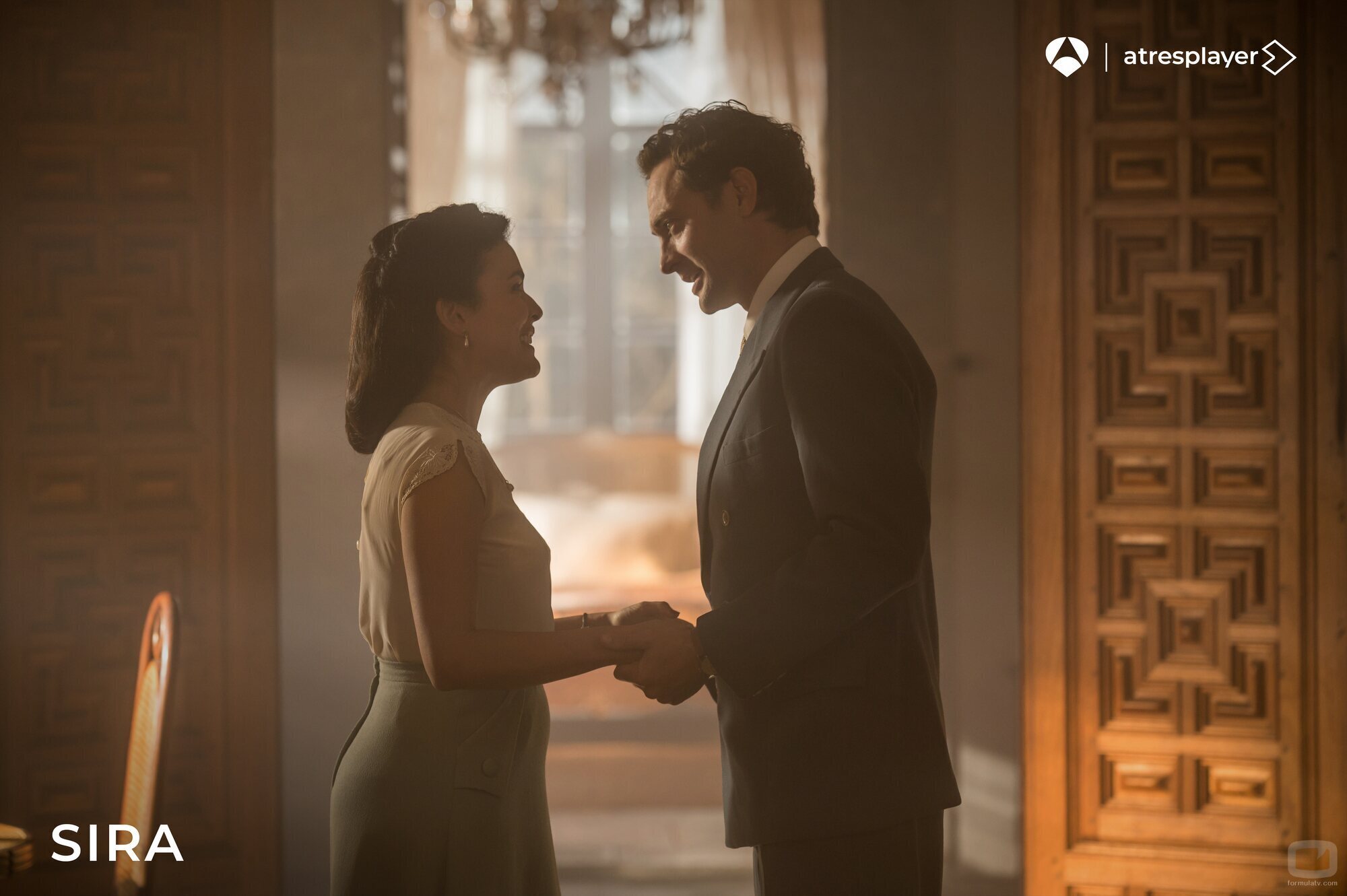 Adriana Ugarte y Peter Vives se reencuentran en 'Sira'