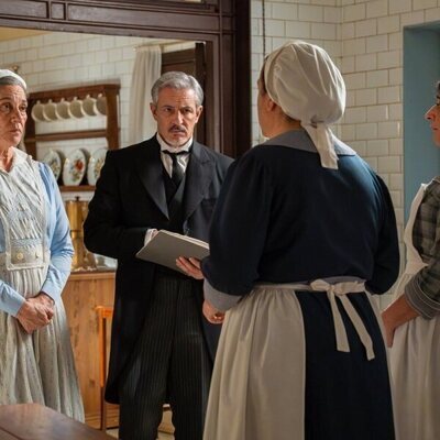 5x31 titulado 'Lunes 9 de febrero de 2026' de 'La promesa'