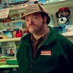 Capítulo 7 titulado 'Fugitivas, mentirosas y ángeles caídos' de 'Cómo llegar al cielo desde Belfast'