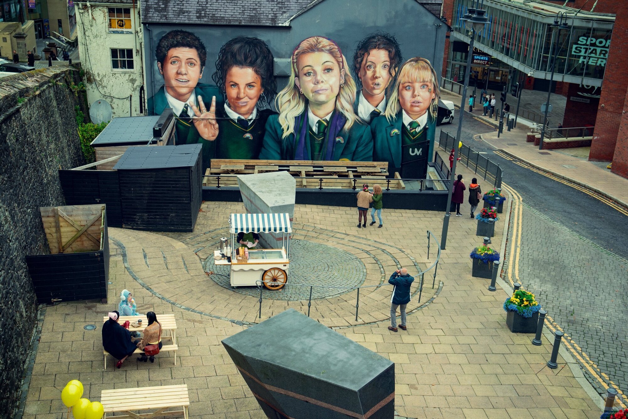 Saoirse-Monica Jackson en 1x08 'Anagnórisis' de 'Cómo llegar al cielo desde Belfast'