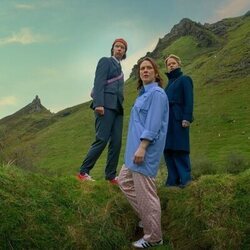 'El velatorio' de 'How to Get to Heaven from Belfast'