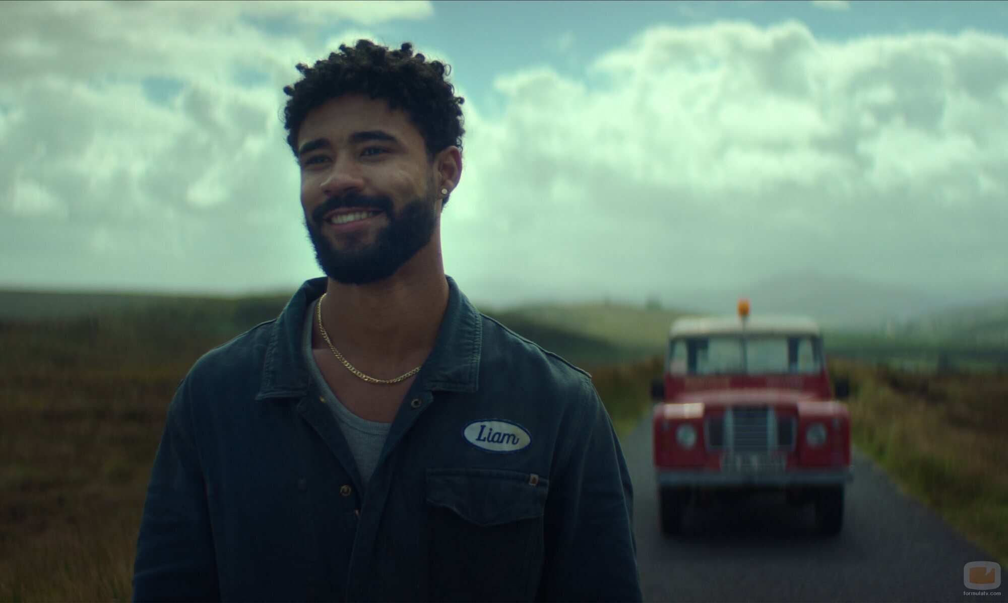 Escena de Darragh Hand en el 1x02 de 'Cómo llegar al cielo desde Belfast'