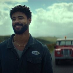 Escena de Darragh Hand en el 1x02 de 'Cómo llegar al cielo desde Belfast'