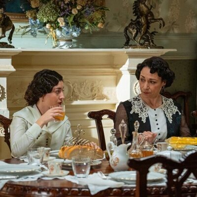 Isabel Serrano y Marta Costa en el 5x42 de 'La Promesa'