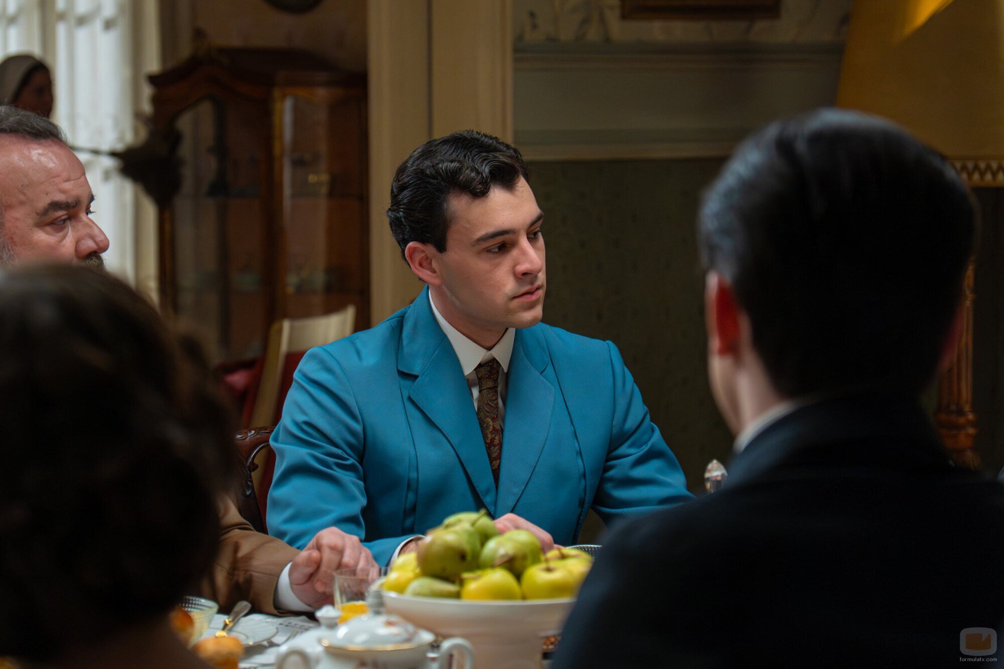 Xavi Lock en 5x47 titulado 'Jueves 5 de marzo de 2026' de 'La promesa'