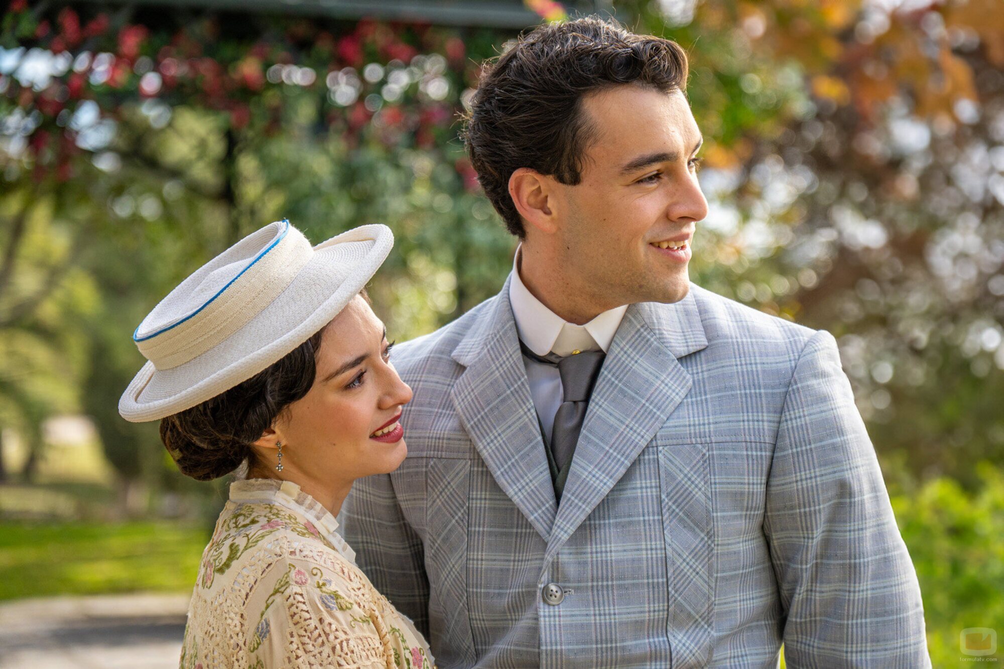 Marta Costa y Xavi Lock en el 5x53 de 'La promesa'