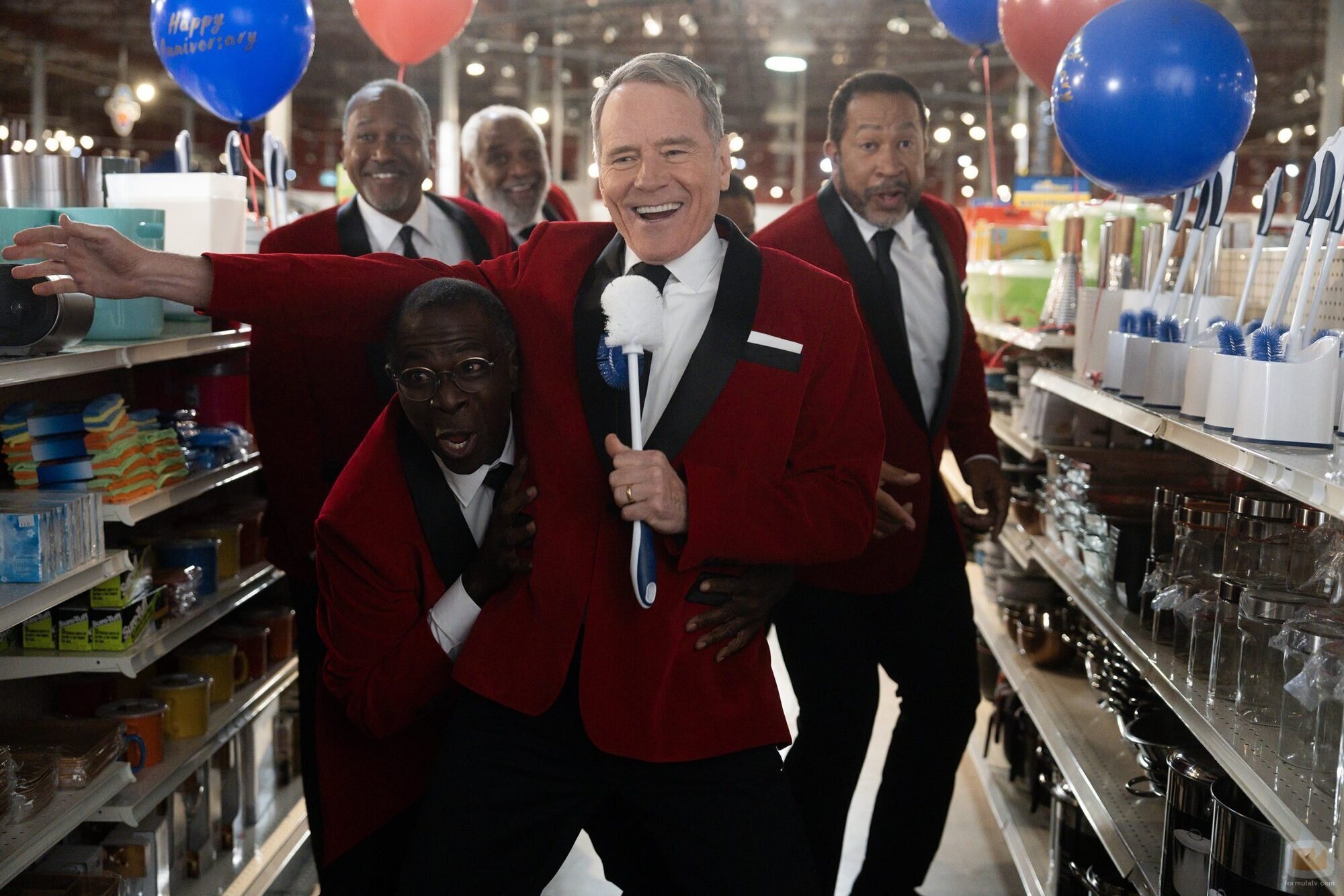 Bryan Cranston y Gary Anthony Williams en Capítulo 1 titulado 'Episodio 1' de 'Malcolm: De mal en peor'