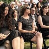 Still de 1x01 titulado 'Compradle un collar a la abuela' de 'Errores épicos'