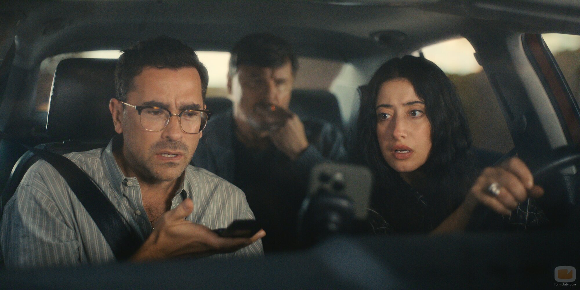 Taylor Ortega y Dan Levy en 'La debilidad siempre sale a la luz' de 'Big Mistakes'