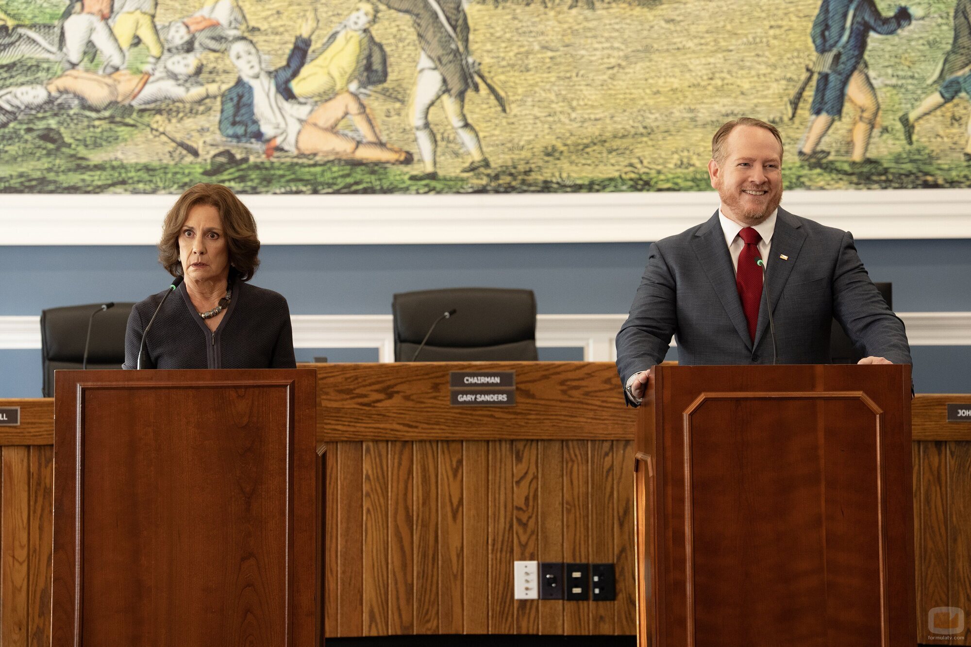 Laurie Metcalf y Darren Goldstein en el 1x04 de 'Errores épicos'