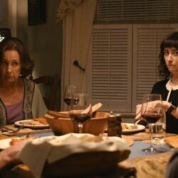 Laurie Metcalf y Abby Quinn en 'La debilidad siempre sale a la luz' de 'Errores épicos'